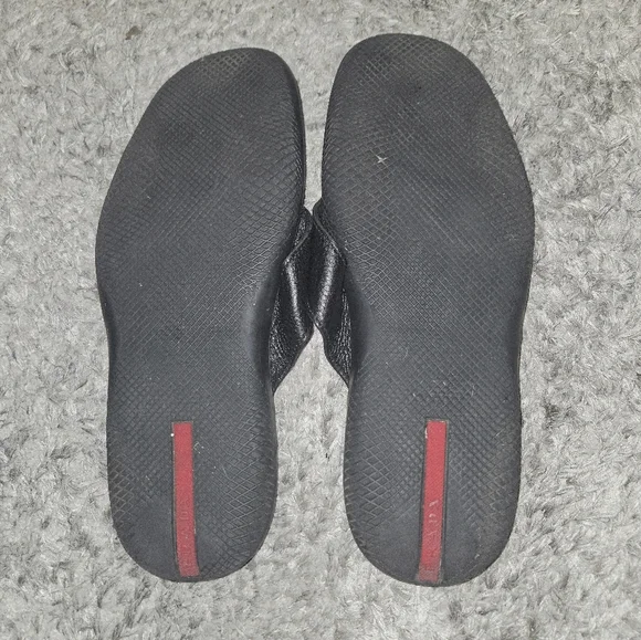Vintage Prada Men's Black Leather Flip Flops - Picture 4 of 5